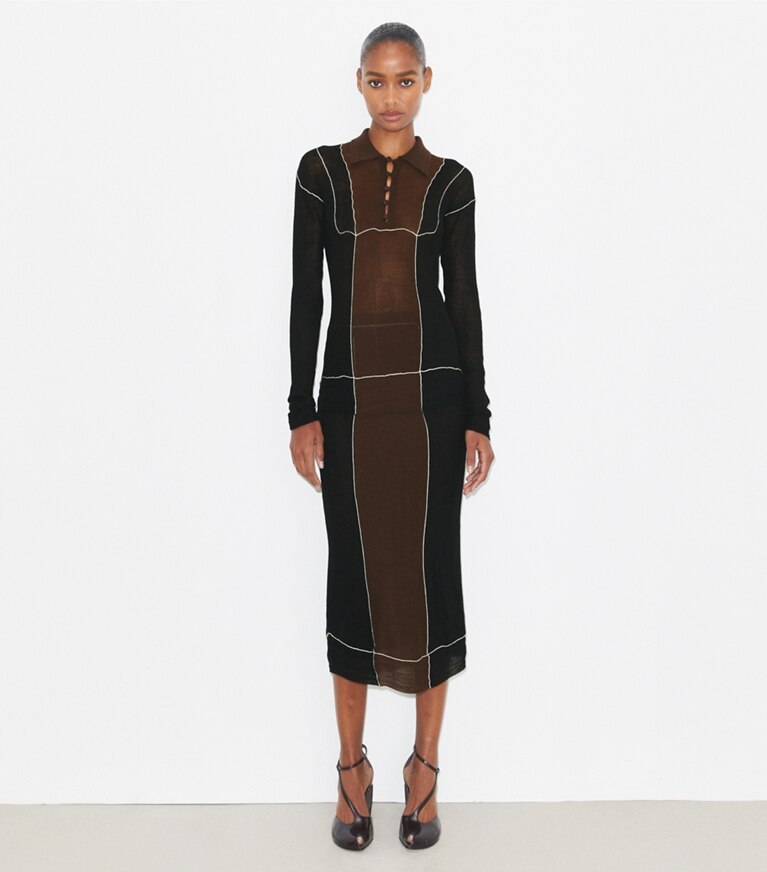 Tory Burch designer bas Jupe en laine à blocs de couleur dans Black / Chocolate sur modèle, de face