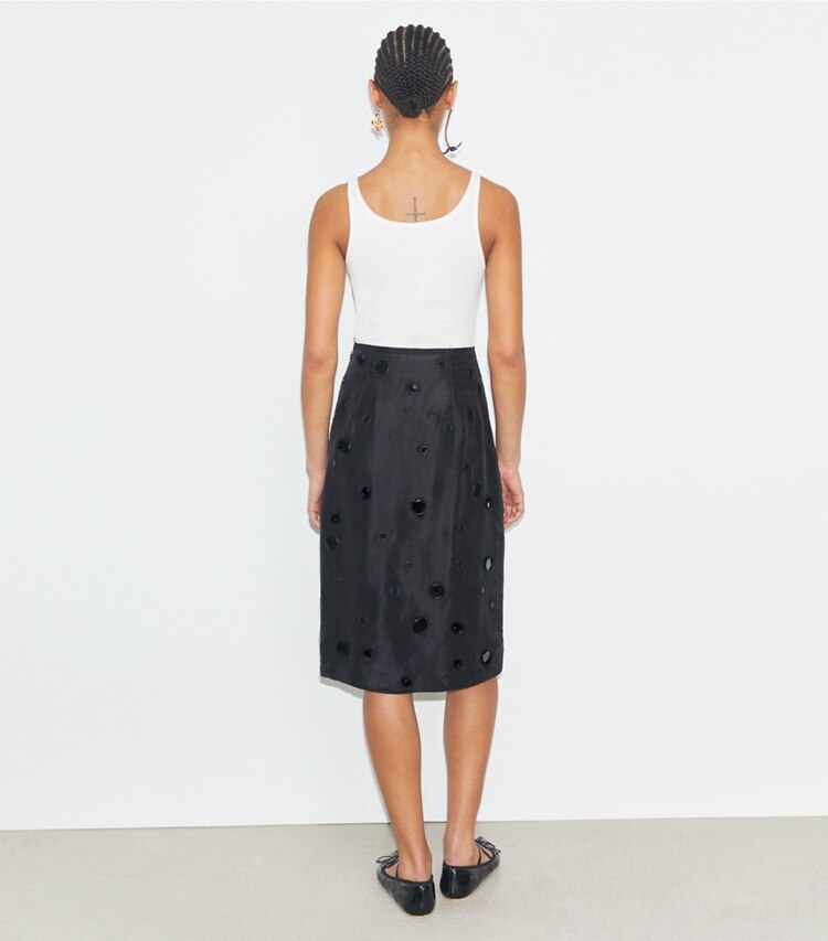 Tory Burch designer bas Jupe ornée de miroirs in Black on model back