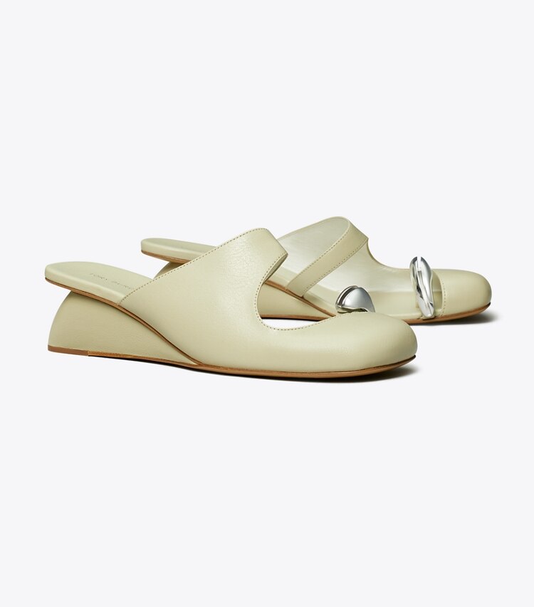 Tory Burch designer heels Keilschuh mit Piercing-Detail in KHAKI SAGE angle