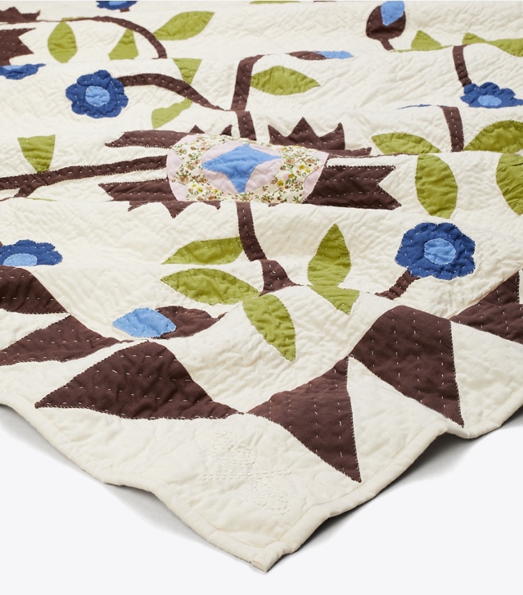 Tory Burch designer linens King’s Leap Quilt in Chocolate detail
