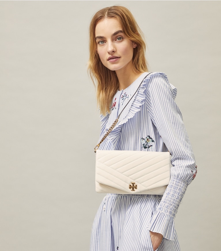 Kira Chevron Clutch