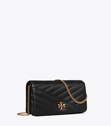 Tory Burch designer ミニバッグ キラ シェブロン チェーンウォレット in Black angle