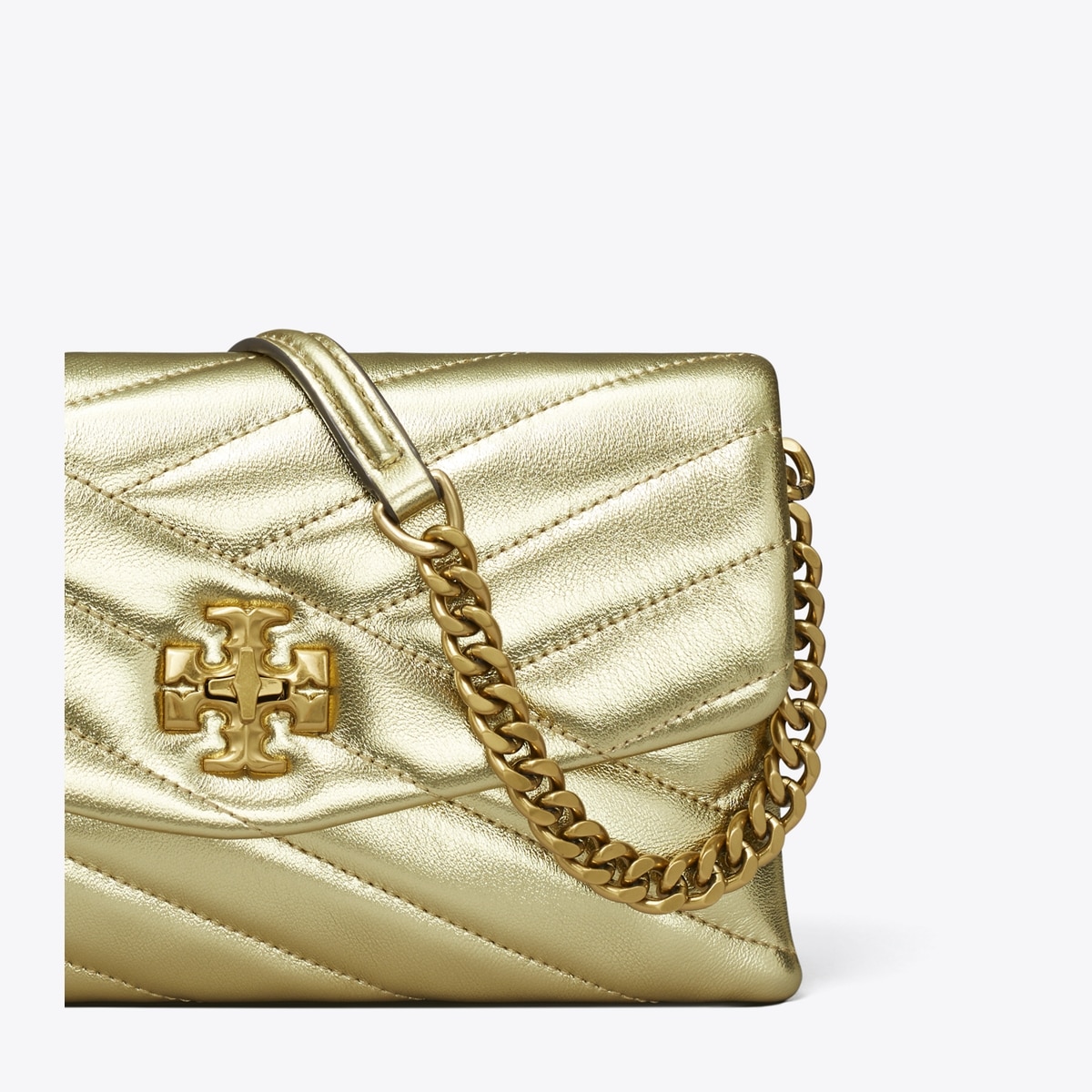 【公式完売！関税込】Tory Burch KIRA CHEVRON LLIC WALLET Kira Chevron Bi-Fold Wallet: Women's Designer Wallets | Tory
