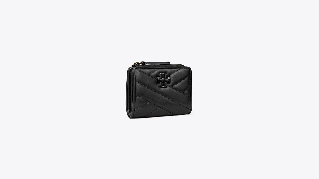 Tory Burch Ivory Pebblestone Leather Kira Chevron Wallet-On-Chain Handbag