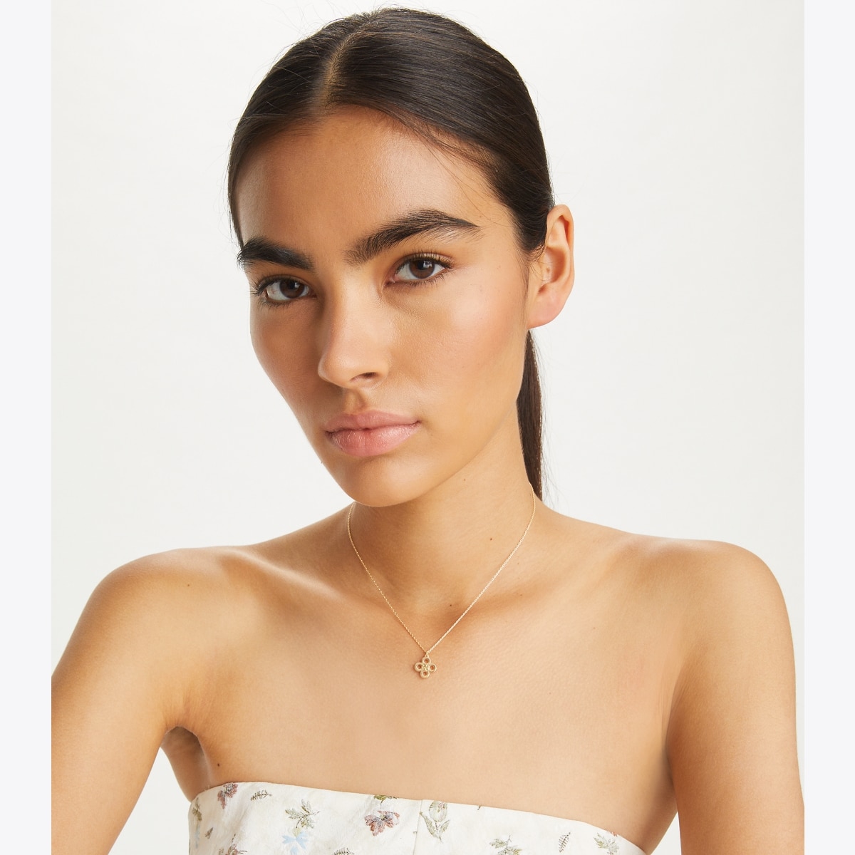 Tory burch clover necklace discount