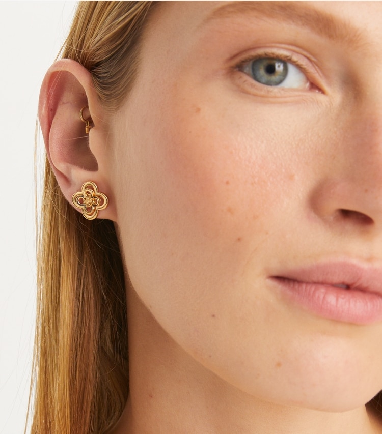Tory Burch designer earrings Kira Clover Stacked Stud in Tory Gold accessory on model