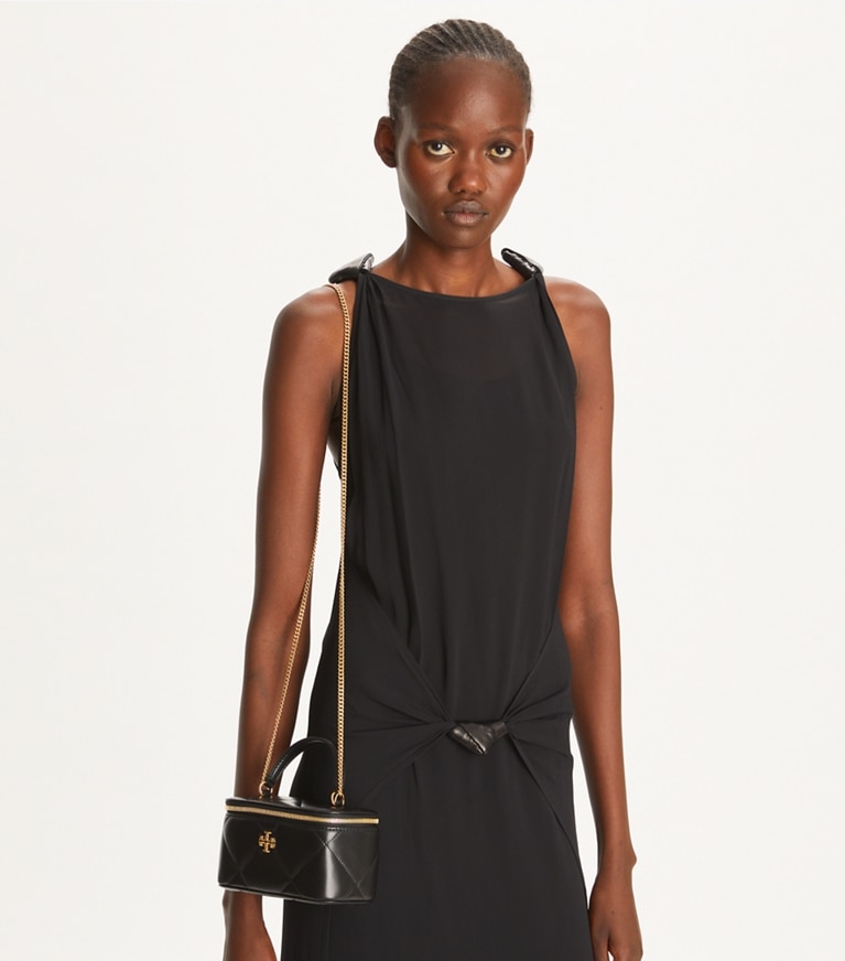 Tory Burch designer ミニバッグ キラ ダイヤモンドキルト ヴァニティケース in Black angle