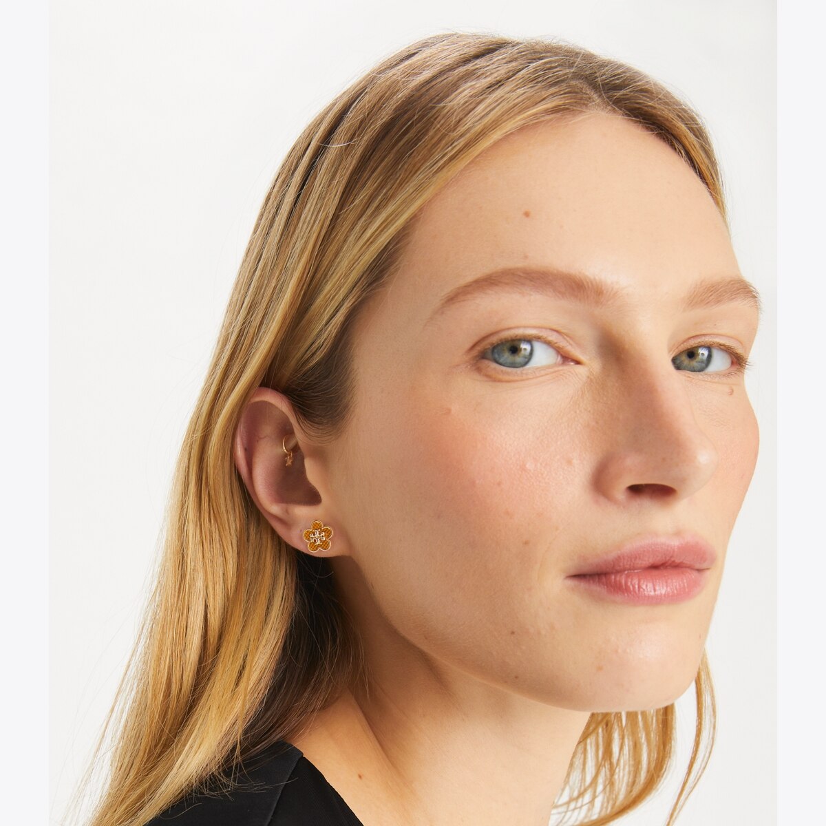 Kira Enamel Flower Stud Earring: Women's Jewelry | Earrings