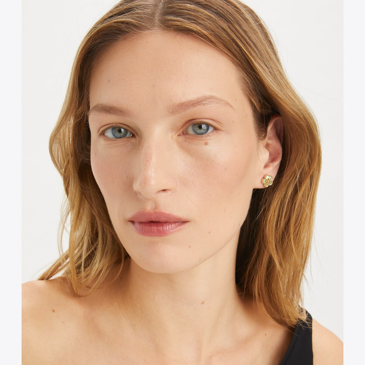 Kira Flower Stud: Women's Designer Earrings | Tory Burch
