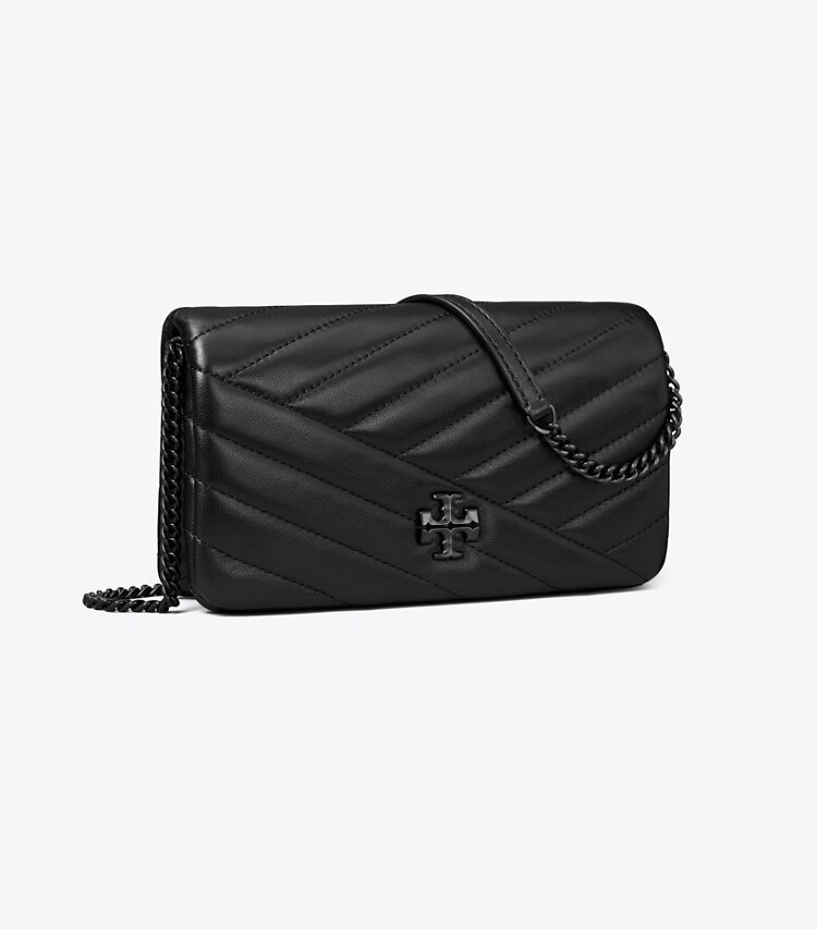 Tory Burch designer kleine taschen Kira Geldbörse mit Chevronmuster und pulverbeschichteter Kette in Black angle