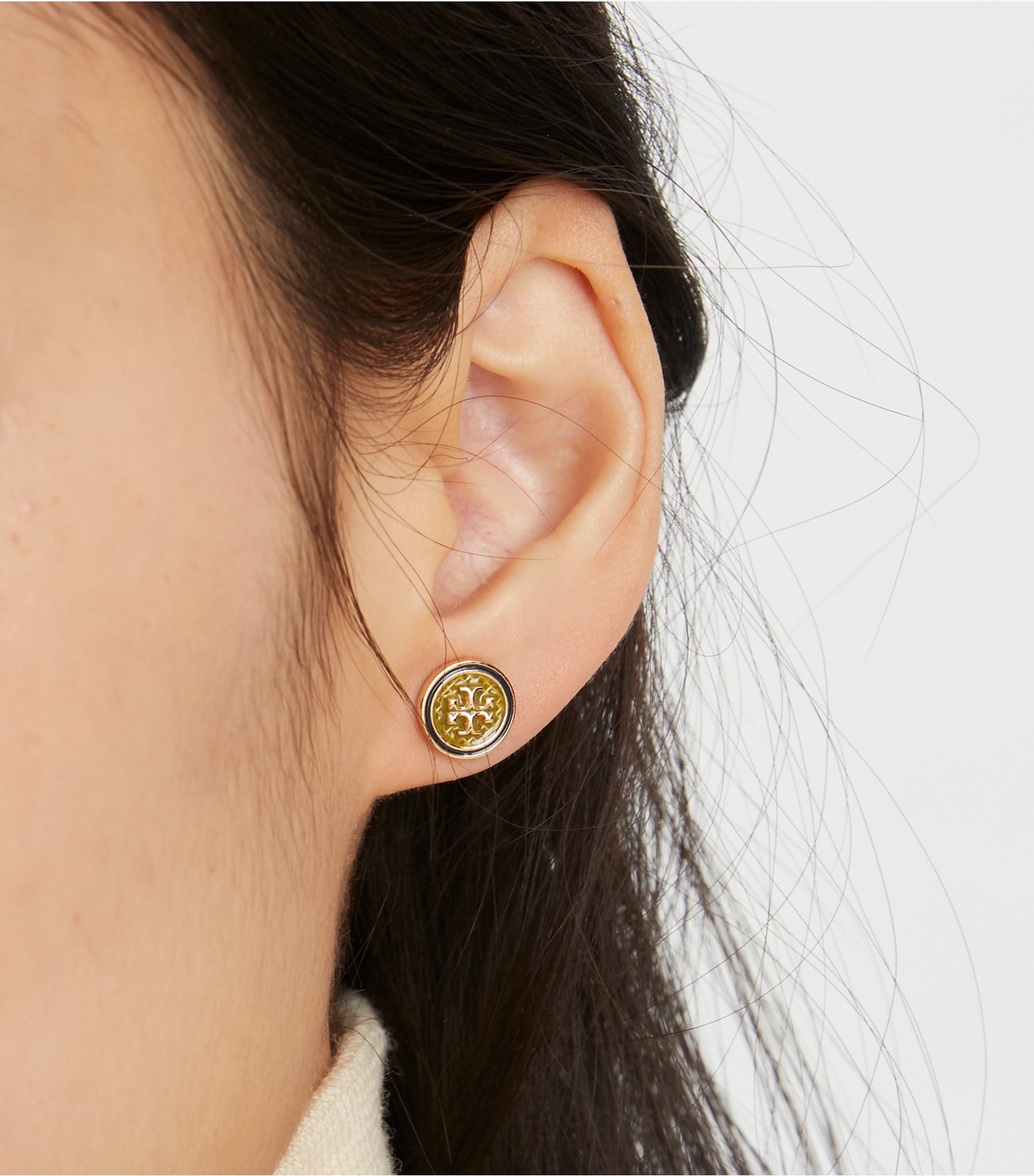 Kira Guilloché Circle-Stud Earring 