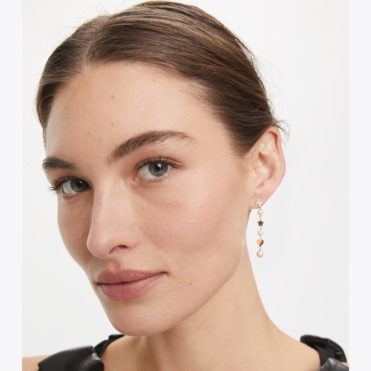【TORY BURCH】 Kira Pearl Long Earring Kira Mother of Pearl Stud Earring: Women's Designer Earrings