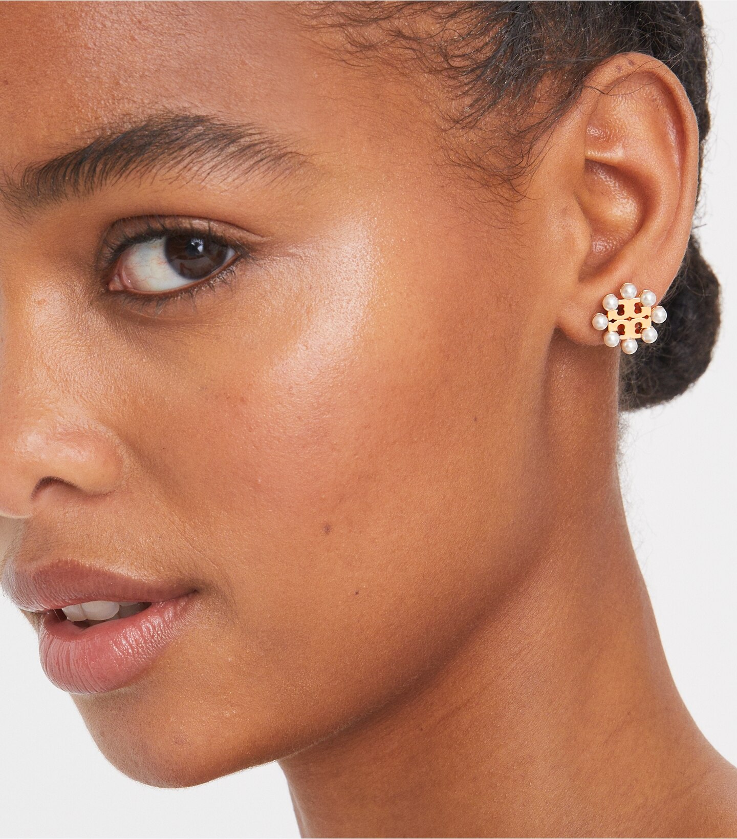 Kira Pearl Stud Earring