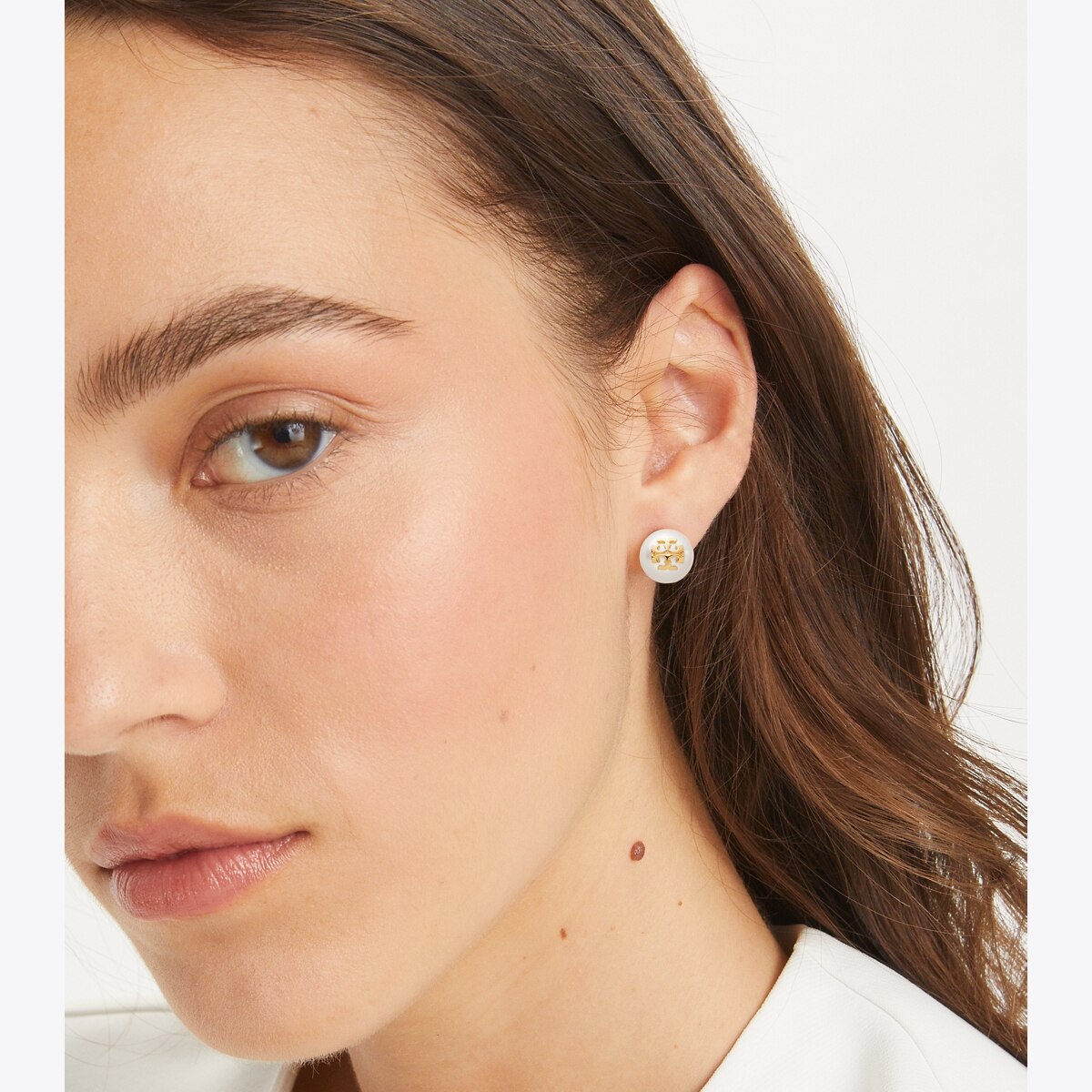 TORY BURCH Pearl Stud ピアス 171100 ダブルT Pearl Stud Earrings: Women's Designer Earrings | Tory Burch
