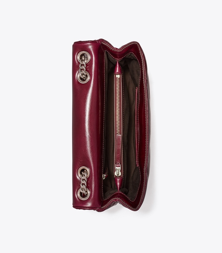 Tory Burch designer schultertaschen Kira Schultertasche in Vintage-Optik mit Rautensteppung in Dark Carmine angle