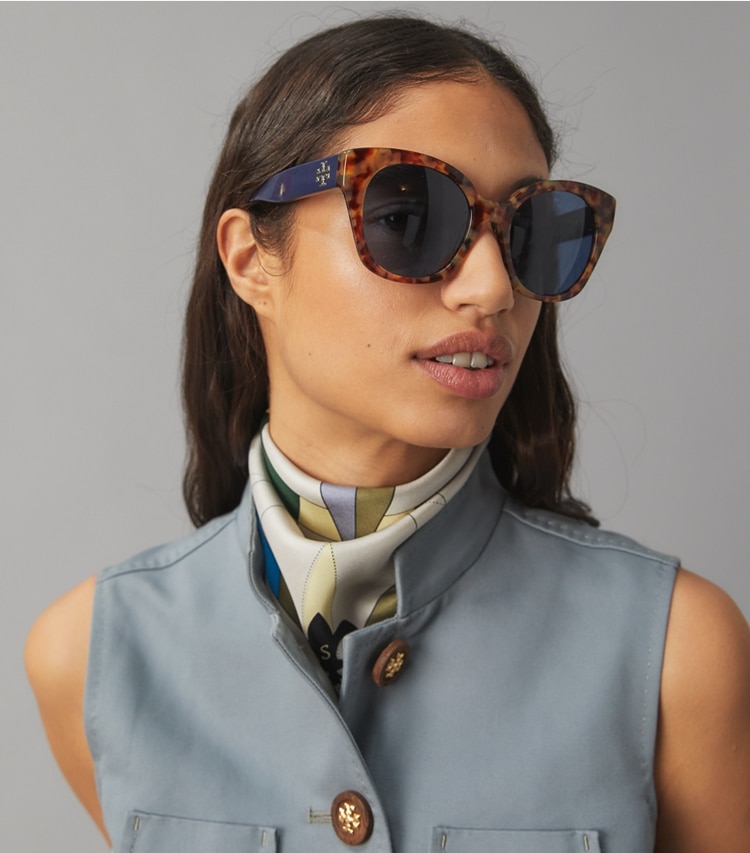 Tory Burch designer sunglasses & eyewear Kira Square Sunglasses in DALMATION TORTOISE/BORDEAUX accessory on model