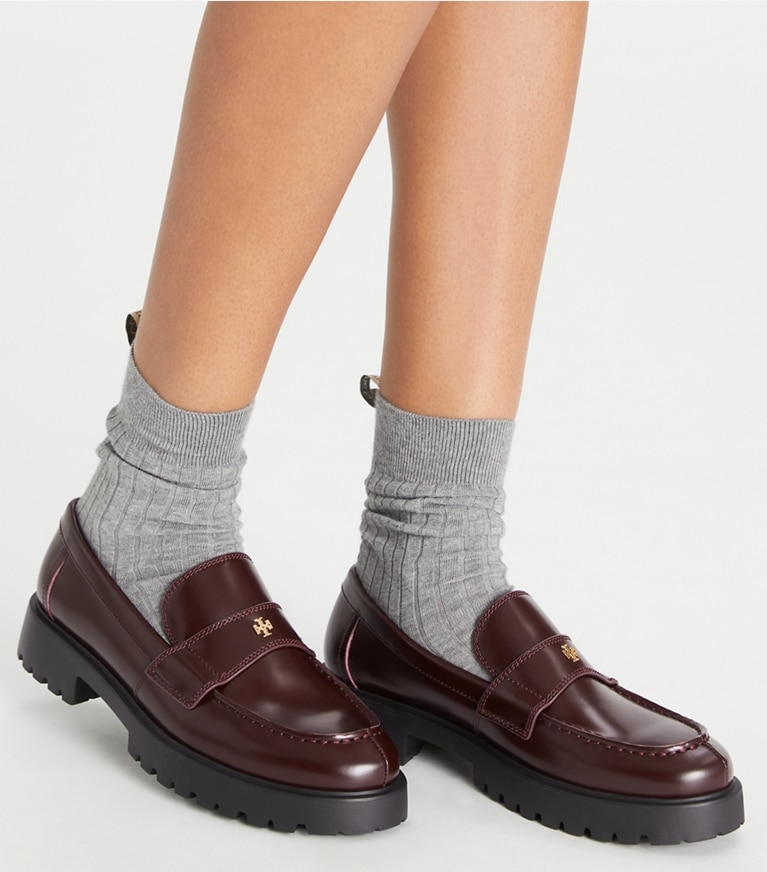 Tory Burch designer loafers Klassischer Loafer mit Profilsohle in PLUM angle