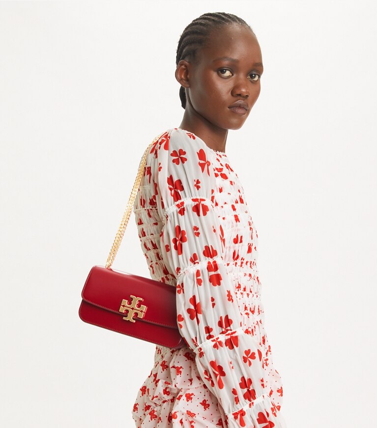Tory Burch designer schultertaschen Kleine, rechteckige Eleanor Tasche in Ruby angle