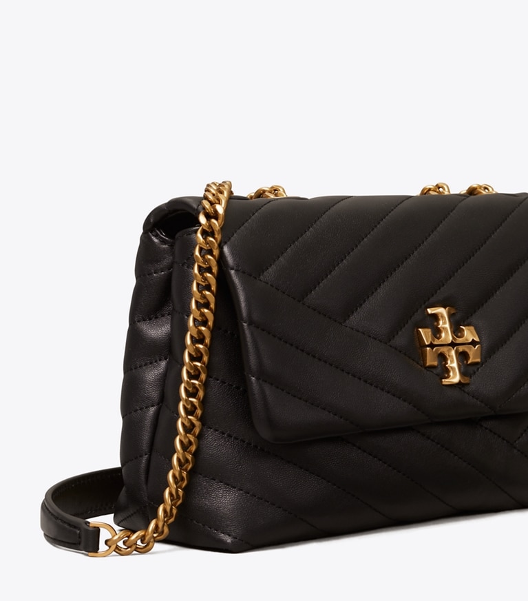 Tory Burch designer schultertaschen Kleine, wandelbare Kira Schultertasche mit Chevron-Steppung in Black angle