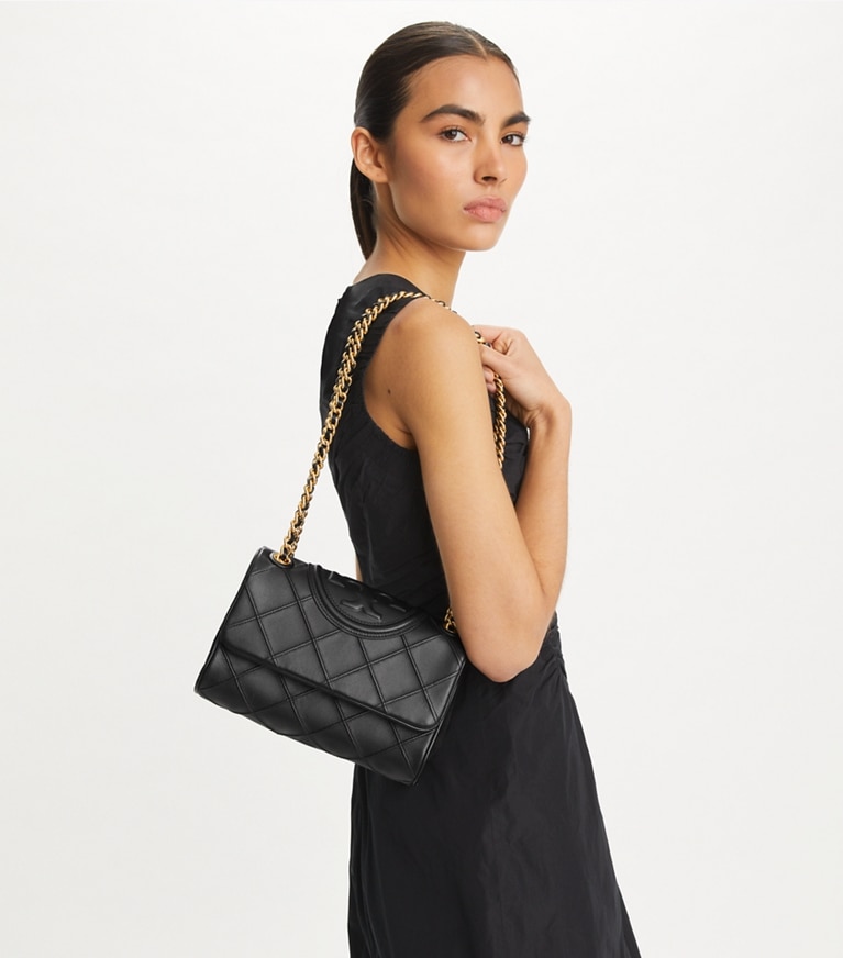 Tory Burch designer schultertaschen Kleine, weiche, wandelbare Fleming Schultertasche in Black angle