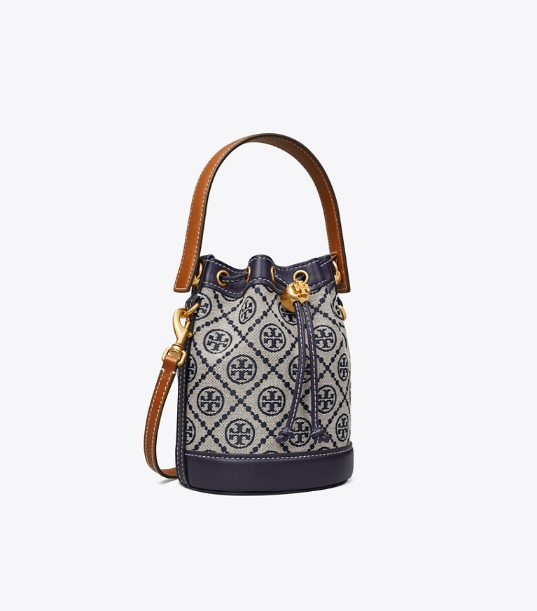 Tory Burch designer crossbody bags Kleine Beuteltasche aus Jacquard mit T-Monogramm in Tory Navy angle