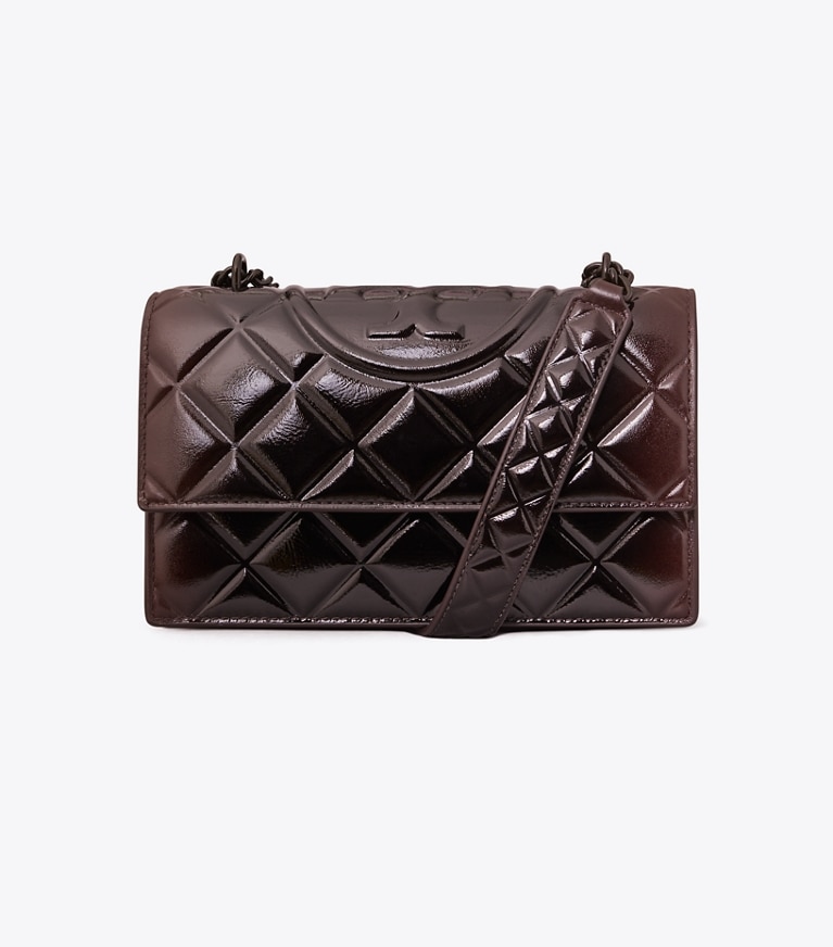 Tory Burch designer schultertaschen Kleine Fleming Schultertasche aus Lackleder in Deep Burgundy angle