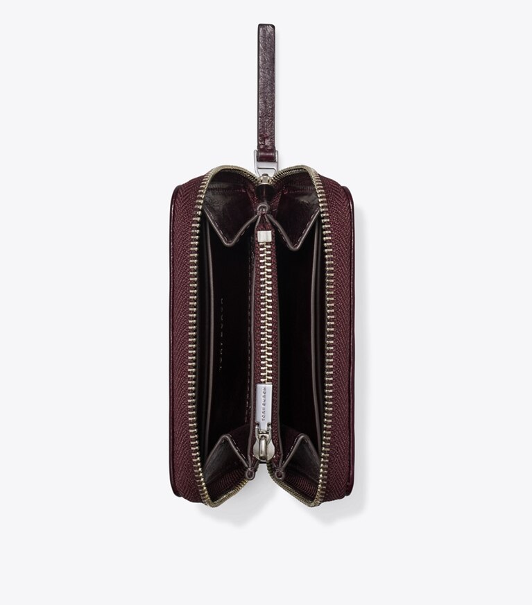 Tory Burch designer geldbörsen Kleine Kira Geldbörse in Vintage-Optik mit Rautensteppung und umlaufendem Reißverschluss in Dark Carmine angle