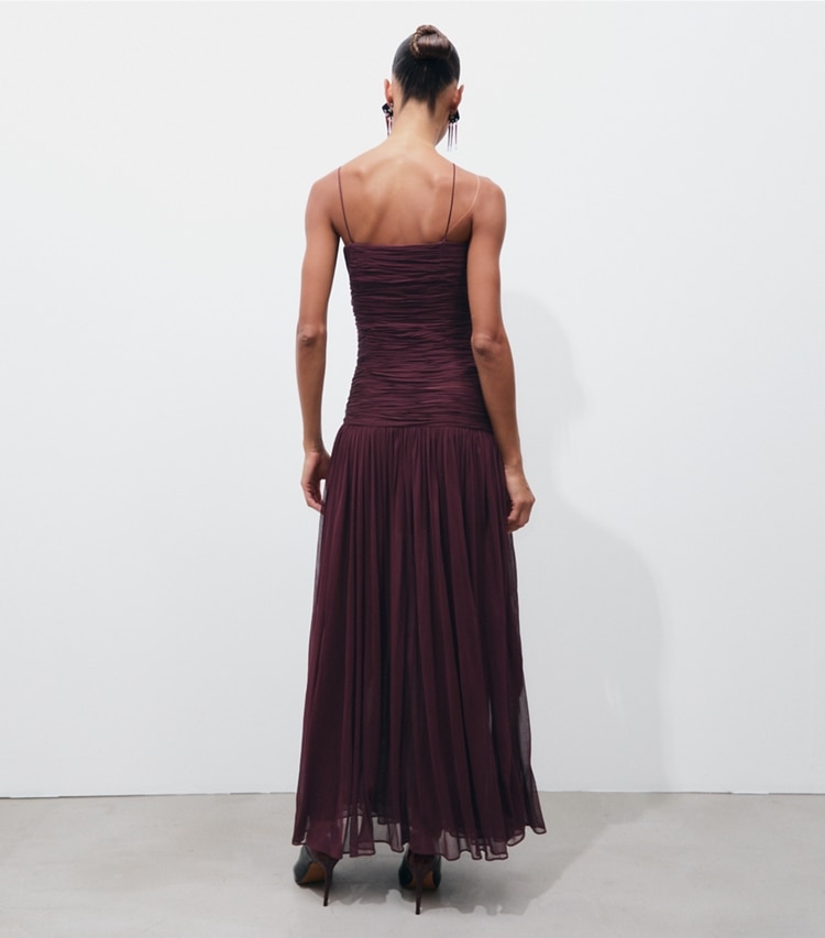 Tory Burch designer dresses Knotted Viscose Dress in Mahogany on model back