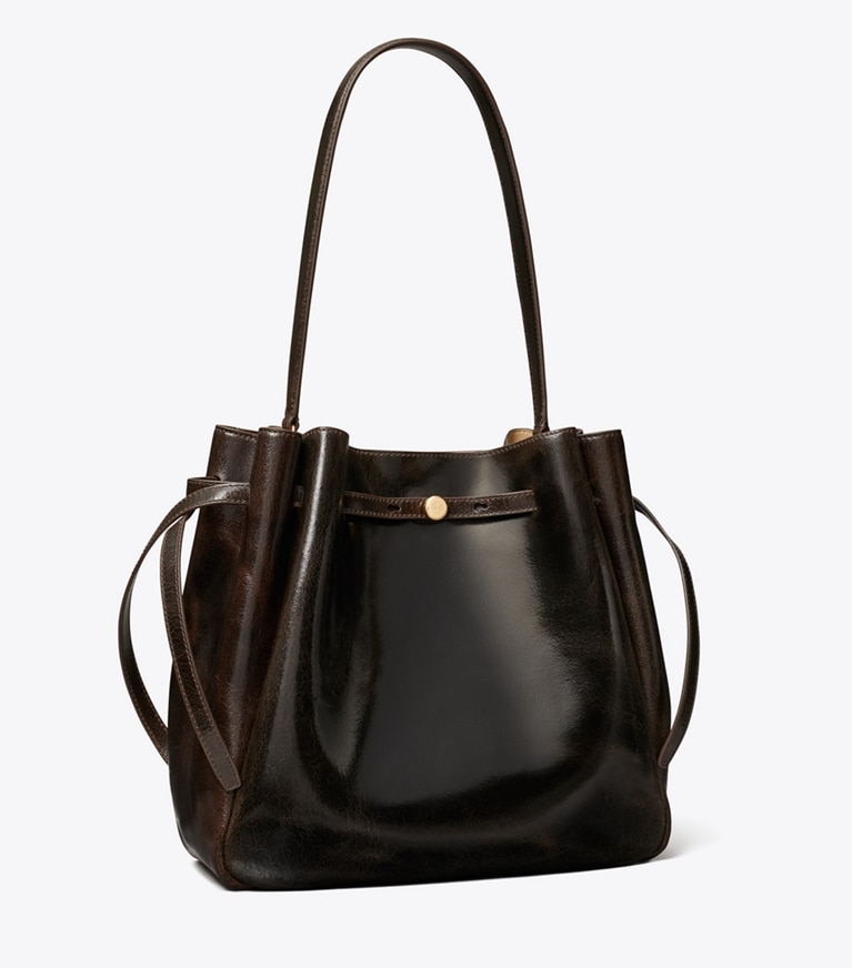 Tory Burch designer ショルダーバッグ ロミー ディストレスト ラージ バケットバッグ in Dark Brown angle