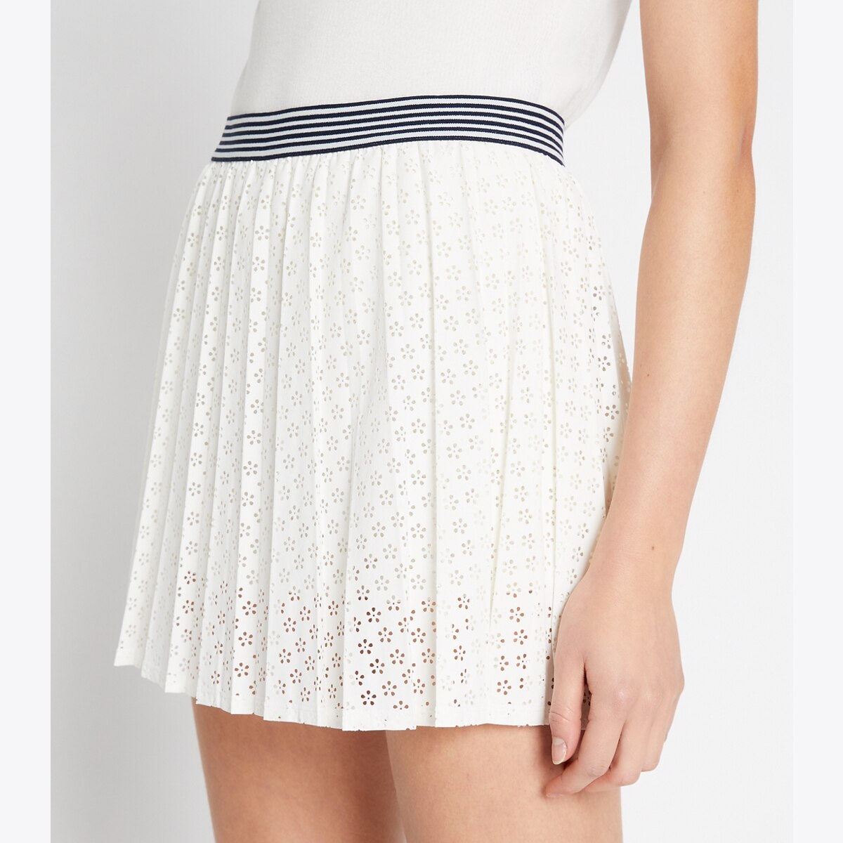 TORY BURCH ワンピース 服 25 Pleated printed tennis 1075470 Laser Cut Tennis Skirt: Women's Designer Bottoms | Tory Sport