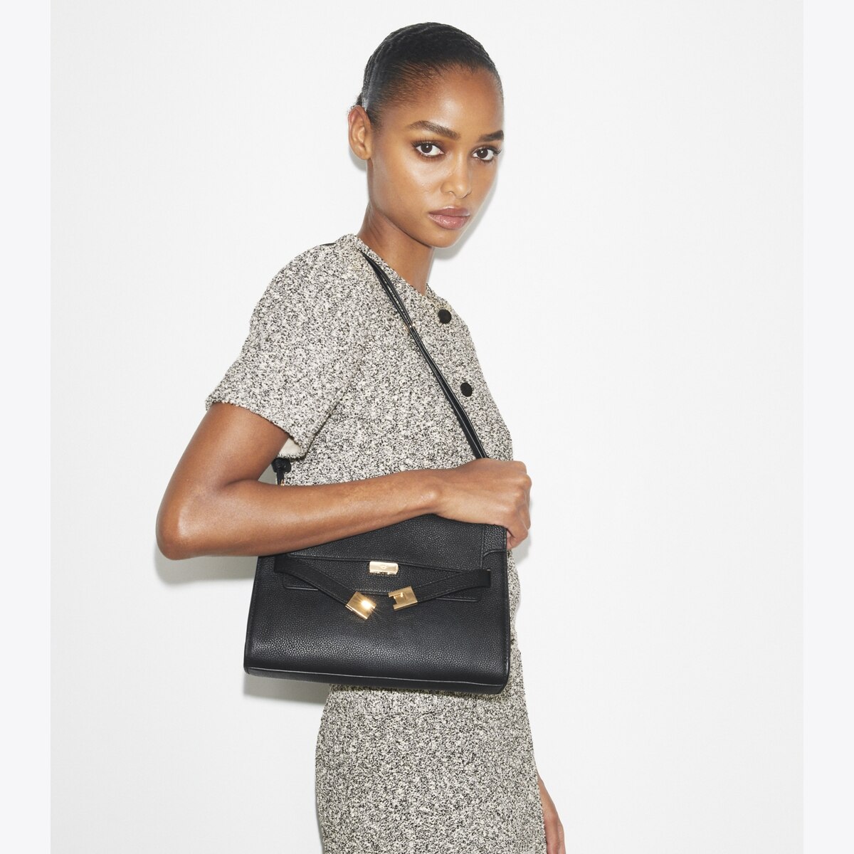 Tory Burch【関税送料込】Lee Radziwill レザーショルダーバッグ Lee Radziwill Pebbled Shoulder Bag: Women's Designer