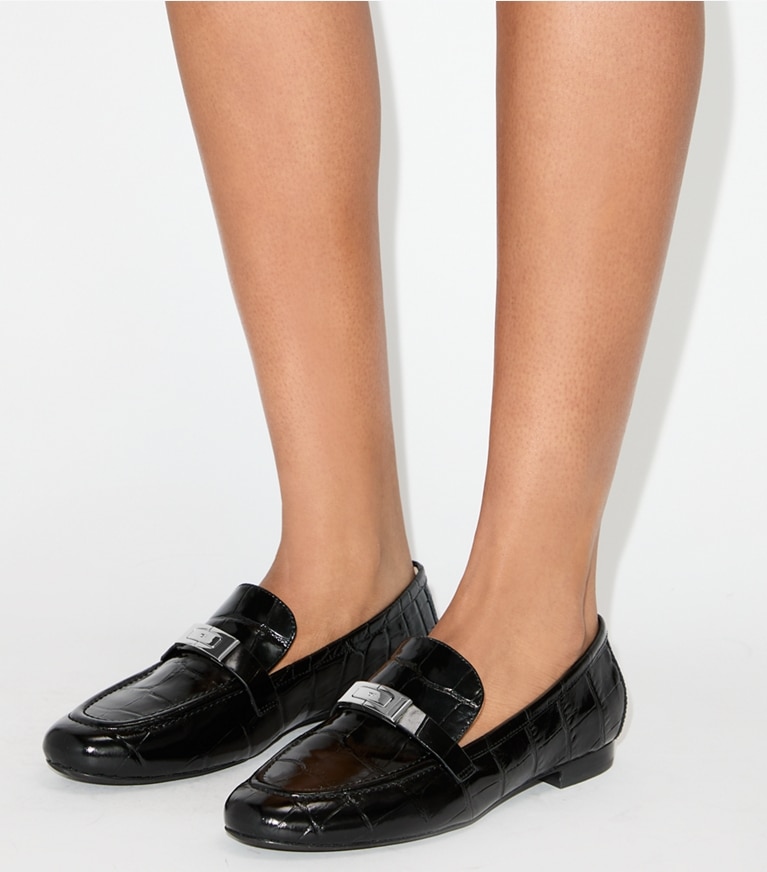 Tory Burch designer flats LeeLee Loafer in PERFECT BLACK accessory on model
