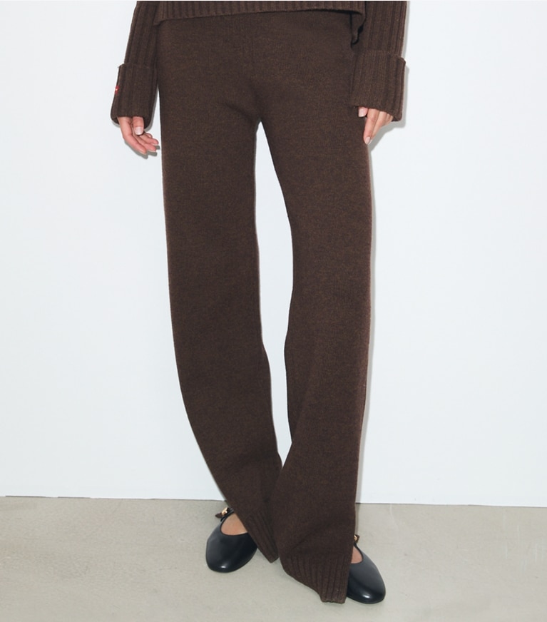 Tory Burch designer unterteile Legere Hose aus Wolle in Dark Roast on model detail