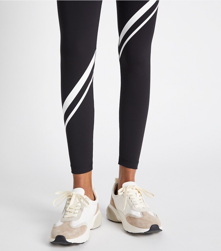 Tory Burch designer pantaloni Leggings Sculpt con motivo chevron diagonale in Sport Black front