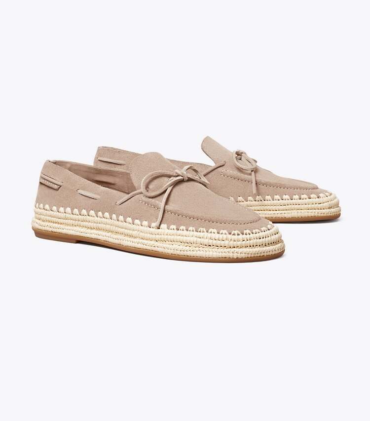Tory Burch designer mocassins Les Boaty en raphia in AVOLA / NATURAL angle