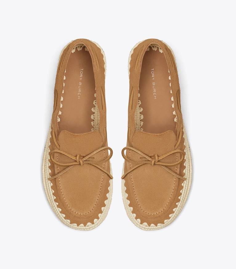 Tory Burch designer mocassins Les Boaty en raphia in AMBER GRAIN / NATURAL dessus