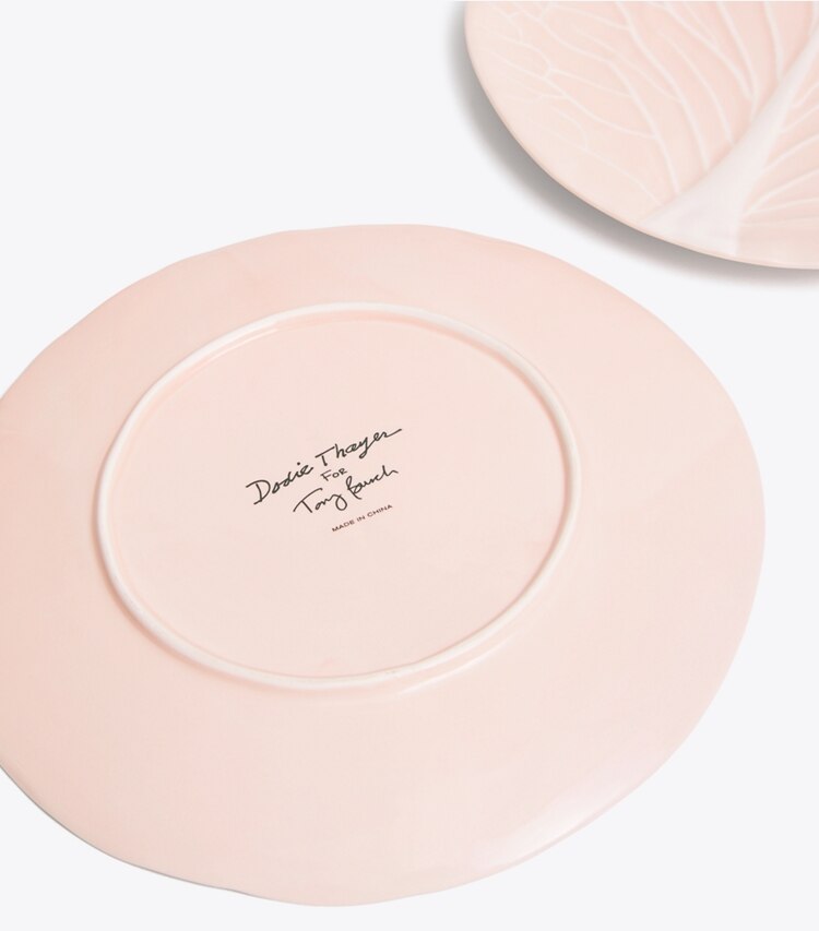 Tory Burch designer tabletop & drinkware Lettuce Ware Dinner Plate, Set of 2 in Pale Pink detail