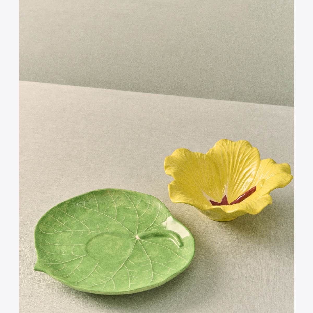 Lily Pad Bowl And Plate Set: Women's Designer Tabletop & Drinkware