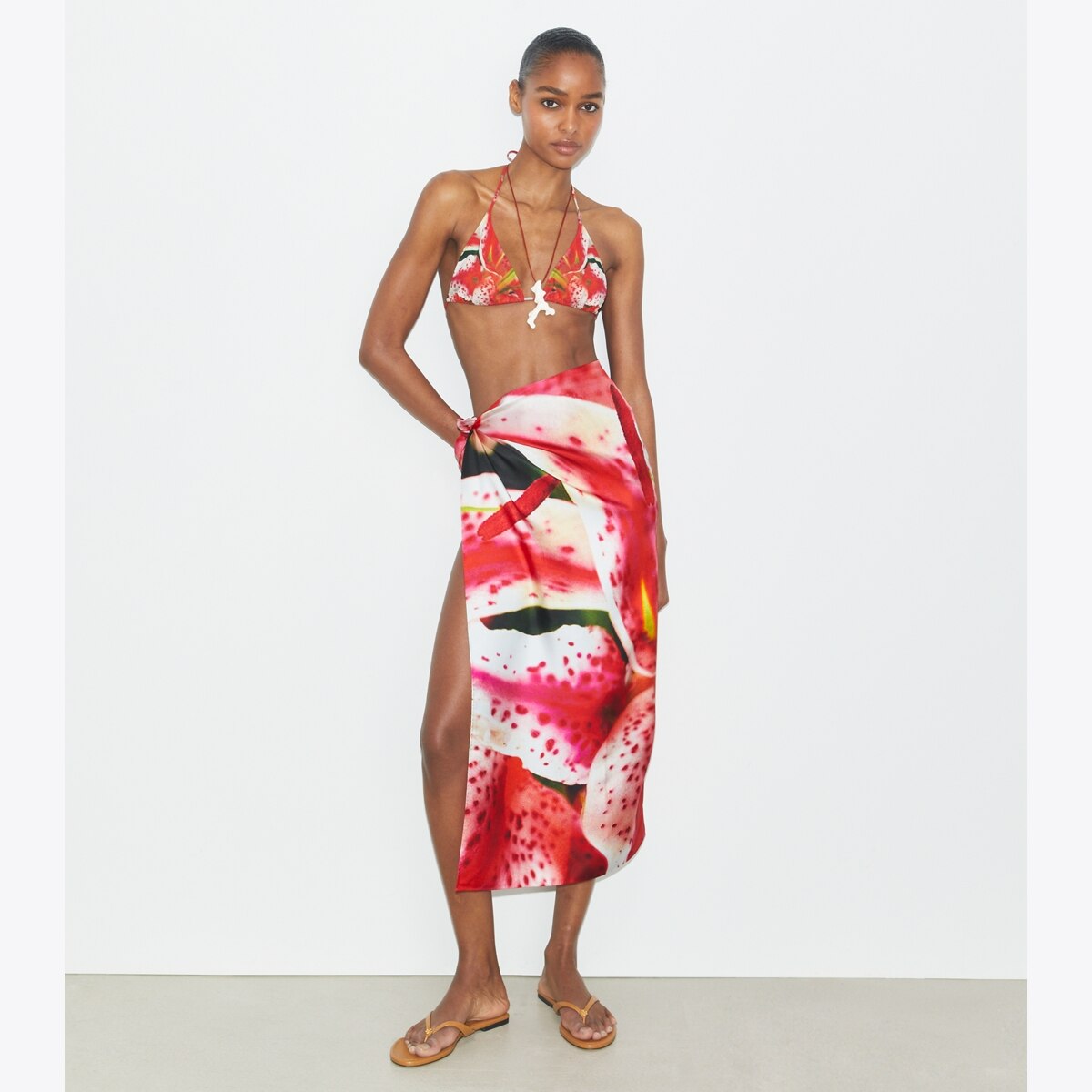 即発新品4y Dress skirt and its printed scarf 即発新品4y Dress skirt and its printed scarf