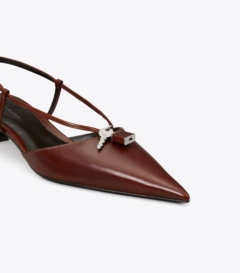 Tory Burch designer heels Lock Low Heel Pump in NEGRONI / SILVER detail