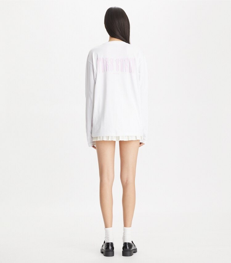 Tory Burch designer トップス ロングスリーブ Tシャツ in White International NY LS Pink Cat on model back