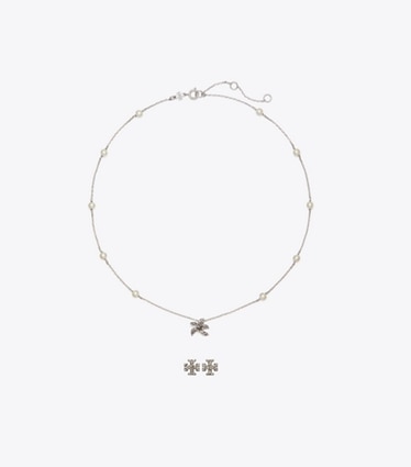 Tory Burch designer boites à bijoux Lot-cadeau pendentif et boucles d'oreilles Moondance dans Tory Silver / Pearl de face