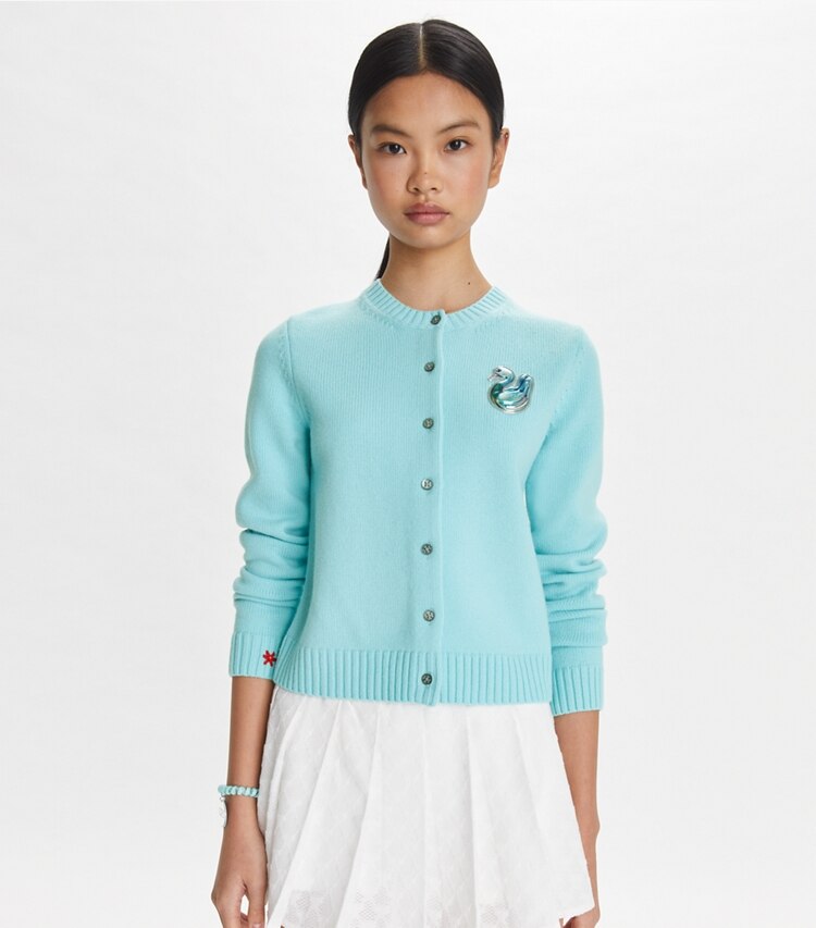 Tory Sport designer セーター ラッキーダック メリノウール カーディガン in Pastel Sky on model detail