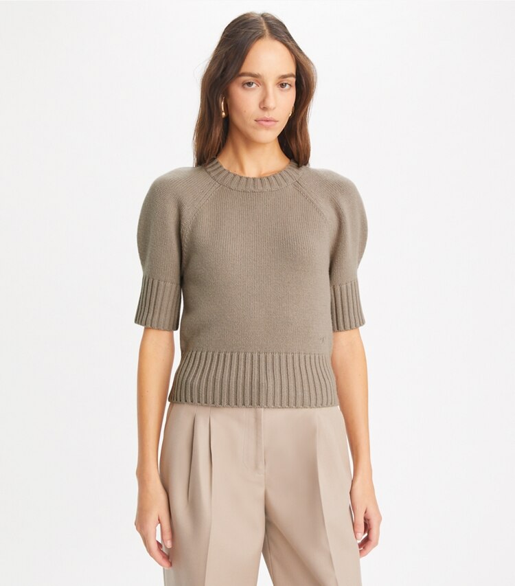 Tory Burch designer maglioni Maglia girocollo in lana in Mink Brown on model detail