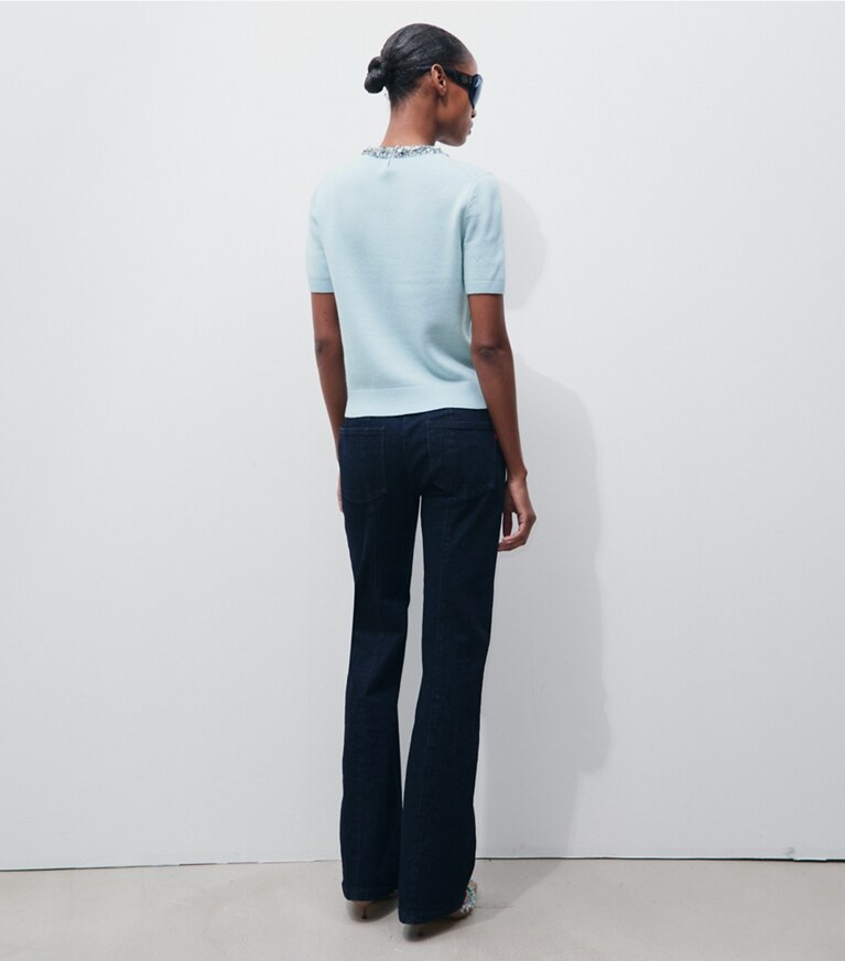 Tory Burch designer maglioni Maglia in lana decorata in Frozen Sky on model back