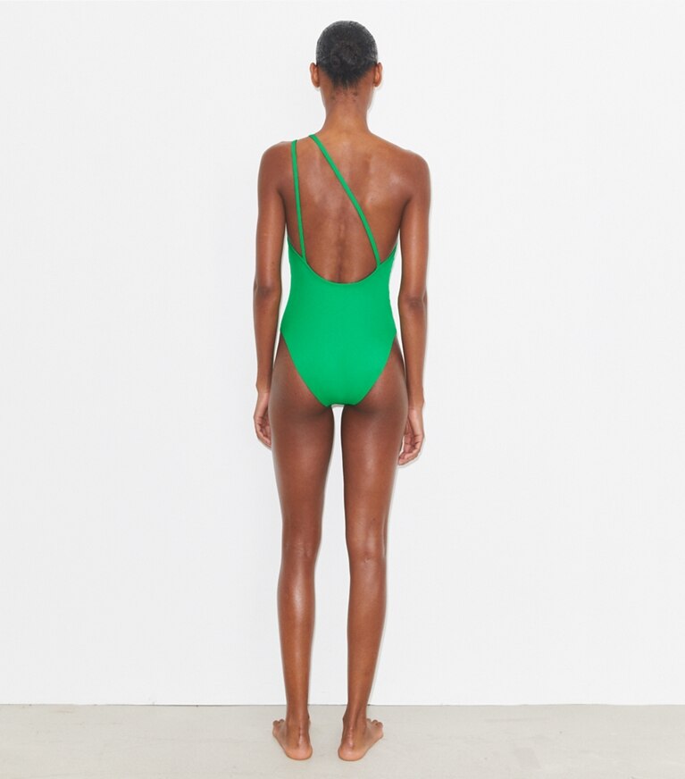 Tory Burch designer une pièce Maillot de bain une épaule à clip dans Spring Jade Paisley sur modèle, de dos