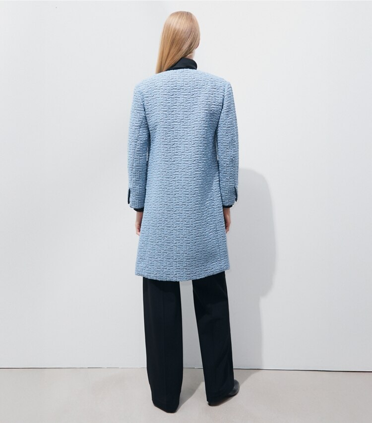 Tory Burch designer manteaux Manteau brodé en mousseline in Blue Porcelain on model back