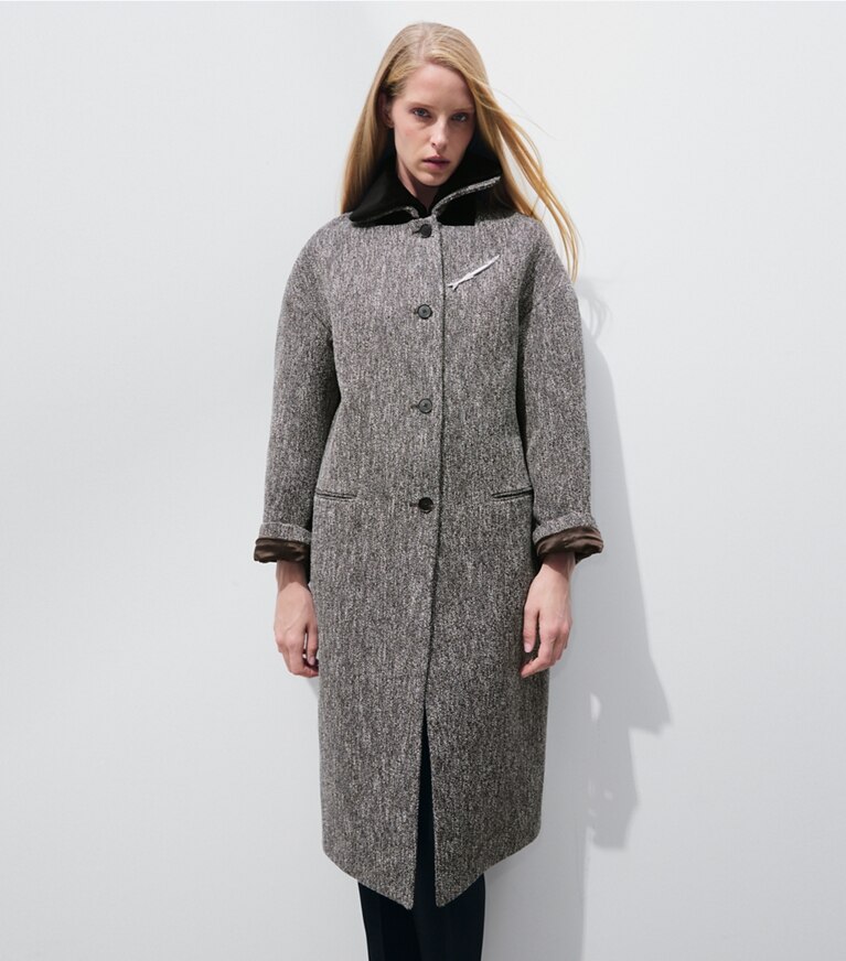 Tory Burch designer manteaux Manteau en bouclé de laine dans Brown / Ivory détail sur modèle
