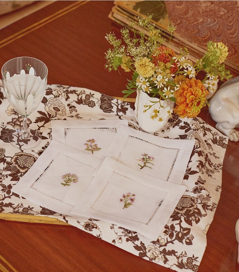 Tory Burch diseñador mantelería Mantel individual Happy Times Bouquet, set de 4 en Brown editorial