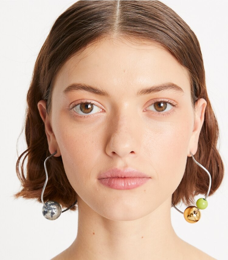 Tory Burch designer earrings Marble Hoop Earring in Silver / Multi accessory on model